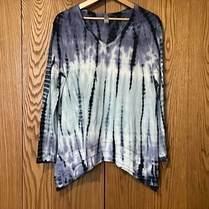 Multi color purple/blue/white long sleeve top. Made by Green Tea. Size XL